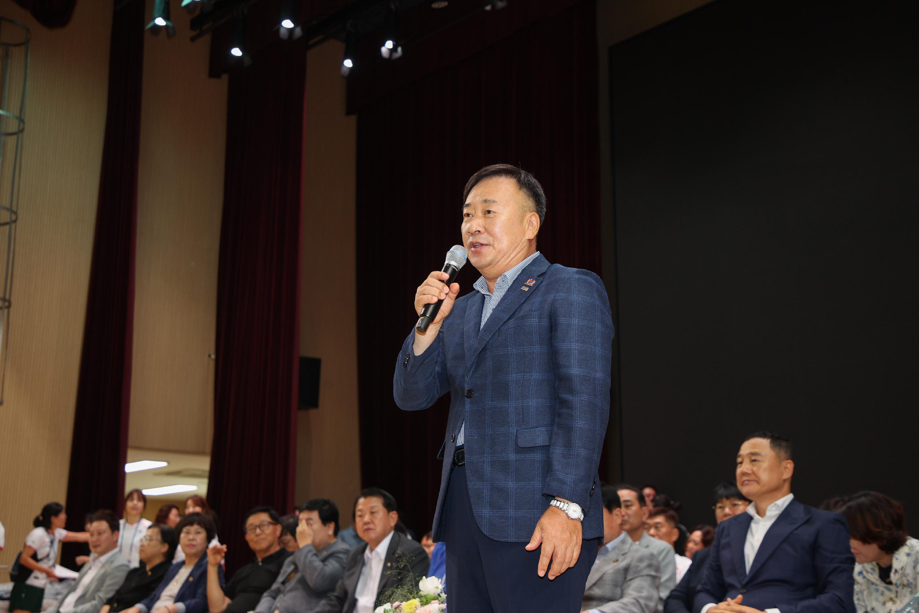 제19회 남양주시장기 배드민턴대회 3.JPG